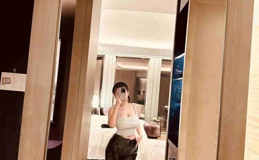 抖音美女可馨耶微密圈作品包资源，清新颜值与绚丽光芒的交融